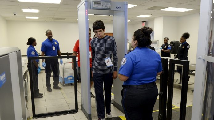 Ilustrasi Keamanan di Bandara