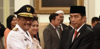 Presiden Jokowi lantik Djarot sebagai Gubernur DKI.