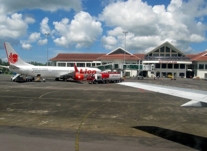 Beberapa pesawat di Bandara International Sam Ratulangi Manado, Sulawesi Utara.