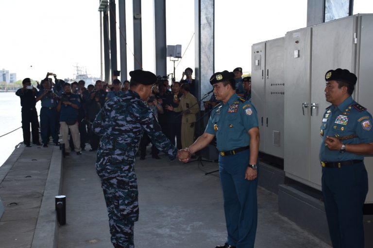 Wadan Lantamal V Hadiri Acara Penyambutan Kapal Selam KRI Naga Pasa 403