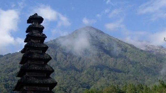 Gunung Agung.
