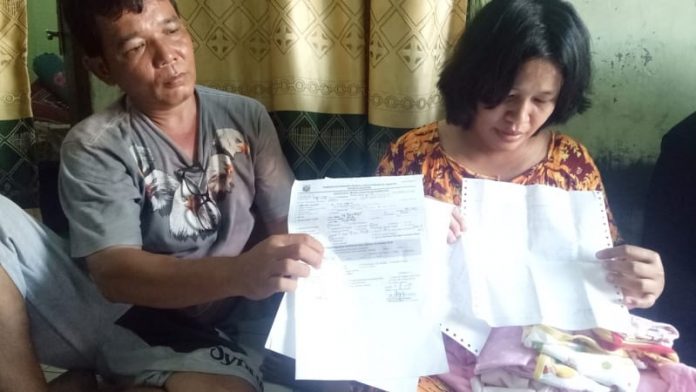 Henny Silalahi, orangtua bayi Debora yang meninggal dunia,
