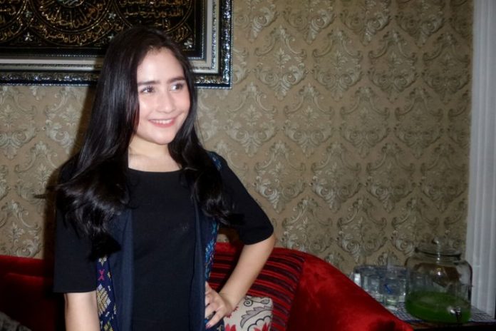 Prilly Latuconsina