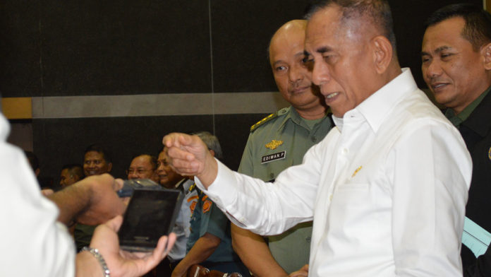 Menteri Pertahanan Ryamizard Ryacudu