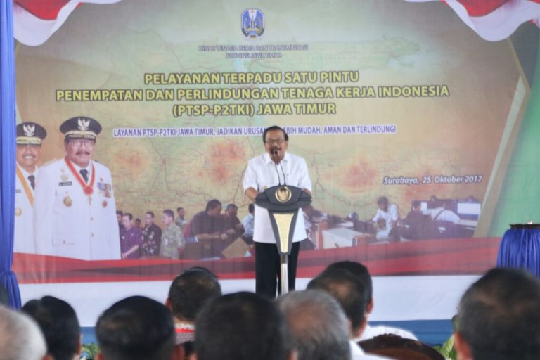 Pakde Karwo Resmikan Pelayanan Terpadu Satu Pintu Untuk TKI Jatim