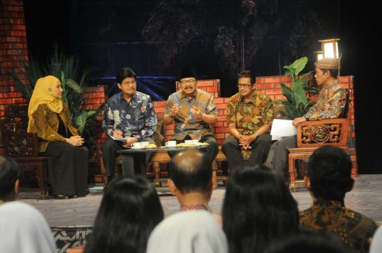 Pakde Karwo : SMK Jadi Ujung TombakTekan Pengangguran Di Jatim