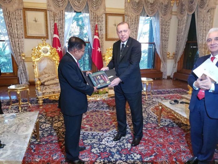 Wapres Jusuf Kalla (JK) bertemu dengan Presiden Turki Recep Tayyip Erdogan