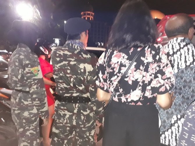 Banser Ikut Amankan Malam Natal Di Gereja Katerdal
