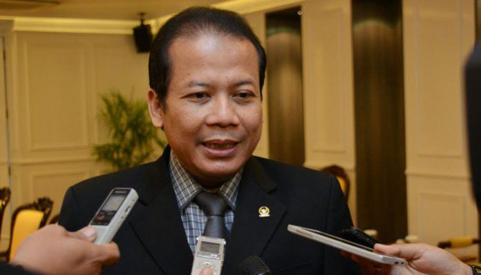 Wakil Ketua DPR Taufik Kurniawan