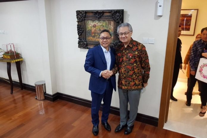 Ketua MPR Zulkifli Hasan menerima kehadiran Duta Besar Jepang untuk Indonesia Mashafumi Ishii,