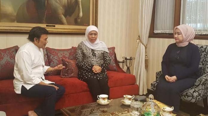 Kampanye Khofifah - Emil Gandeng Raja Dangdut Rhoma Irama