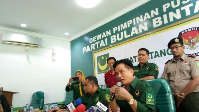 Yusril Ihza Mahendra, ketua partai PBB.