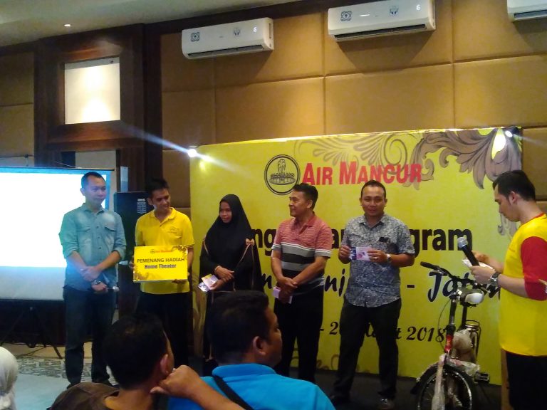 PT. Air Mancur bagi – bagi Hadiah untuk oultlet Binaan se- Jawa Timur