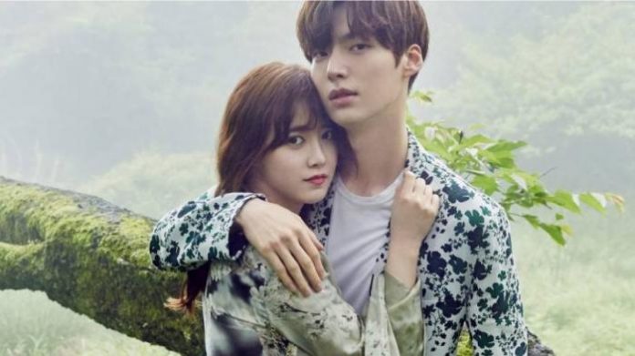 Pasangan bintang Ahn Jae Hyun dan Ku Hye Sun kerap pamer kemesraan