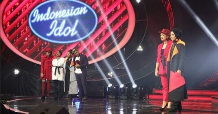 Marion Jola tersingkir dari babak 6 besar Indonesia Idol Spekta Show 6 di Jakarta.