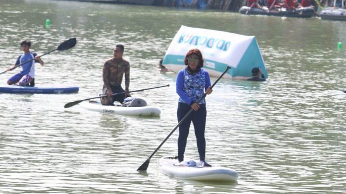 Susi Pudjiastuti Saat Mengikuti Festival Danau Sunter