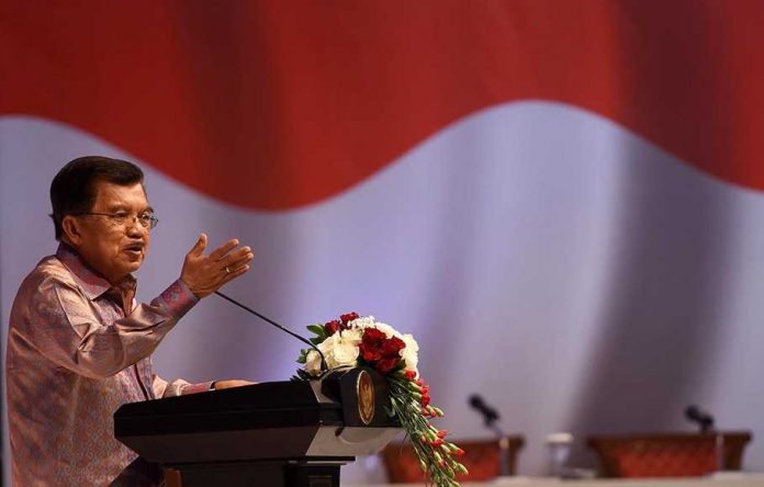 Wapres Jusuf Kalla menyampaikan pidato