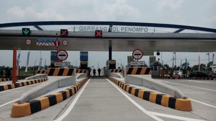 Pintu Tol Jakarta-Surabaya