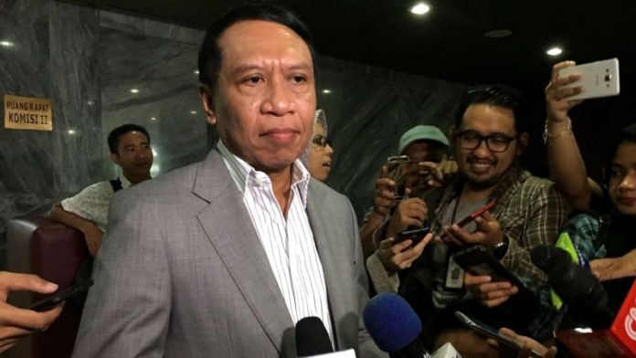 Ketua Komisi II Zainuddin Amali