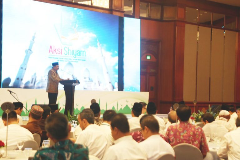 Pakde Karwo Ingin Digital Ekonomi Memasukkan Informasi Raw Material