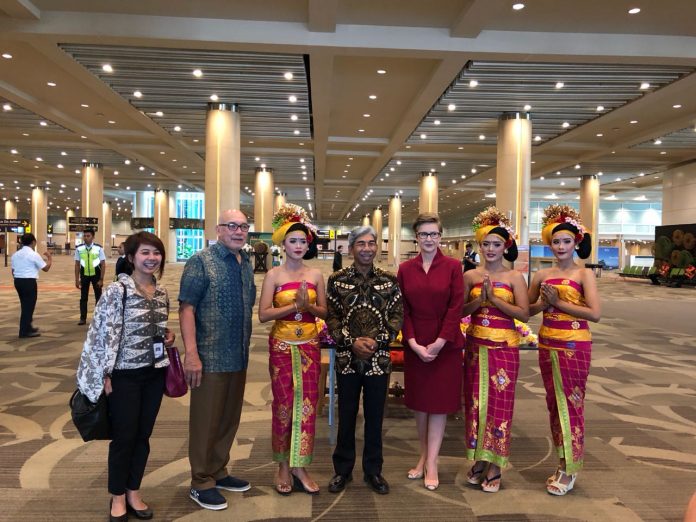 Wakil Menlu dan Wisatawan Polandia