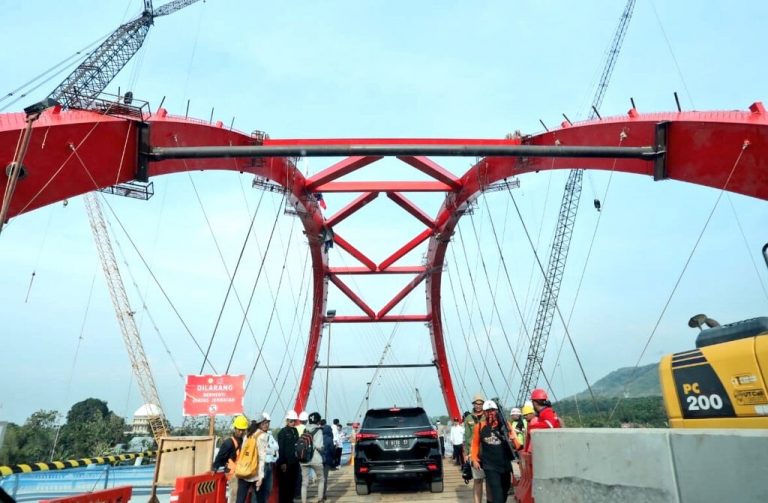 Jembatan Kali Kuto Dibuka Sesuai Target H-2