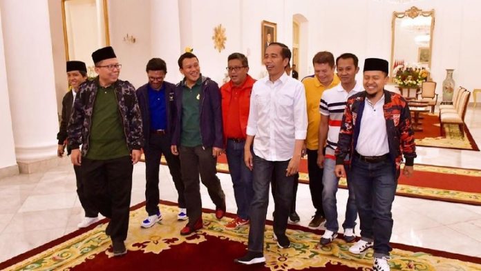 Presiden Jokowi Saat Bertemu Dengan Sekjen 9 Parpol