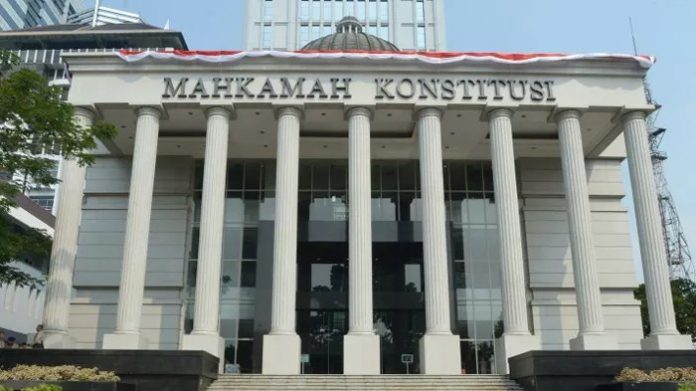 Mahkamah Konstitusi.