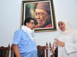 Machfud Arifin bersama Gubernur Jawa Timur, Khofifah Indar Parawansa.
