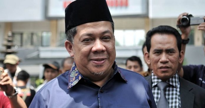 Fahri Hamzah saat wawancara.