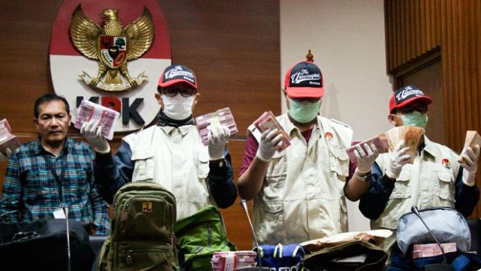 Penyidik Komisi Pemberantasan Korupsi (KPK).