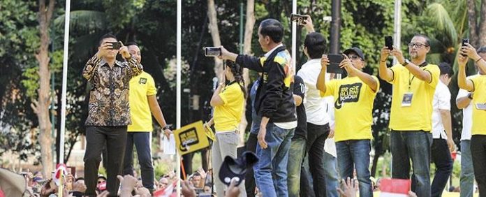 Jokowi menghadiri acara Deklarasi Dukungan Alumni UI.