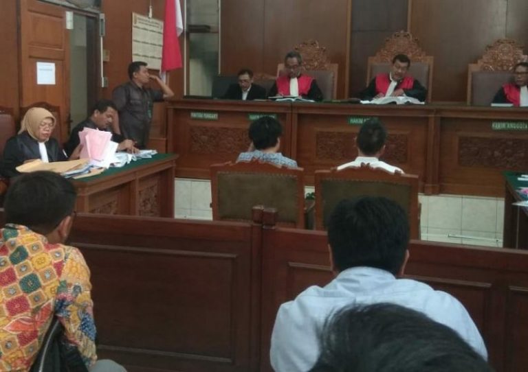 Evelyn Nadeak Hadiri Sidang Kasus Tower Lumina Apartemen Kuningan Place