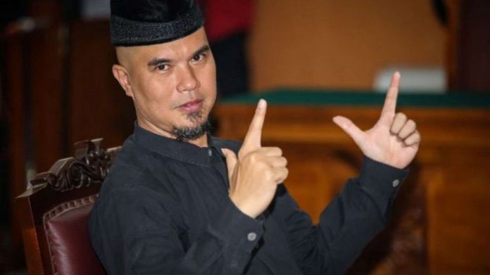 Ahmad Dhani.