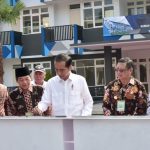 Joko Widodo Resmikan Rusun hingga Jembatan di Tulungagung.