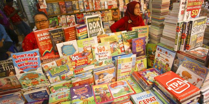 pedagang buku