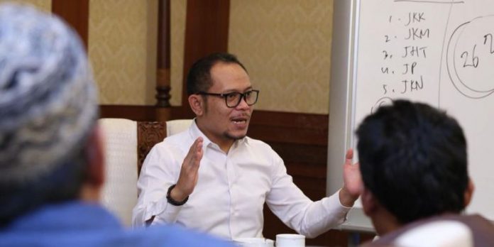 Menaker Meminta Pengusaha dan Serikat Pekerja Harus Memperkuat Dialog Sosial.