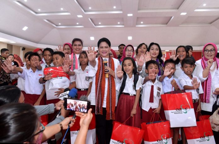 Ibu Iriana Joko Widodo.