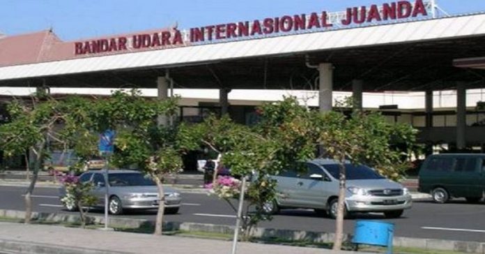 Bandara Internasional Juanda Surabaya.