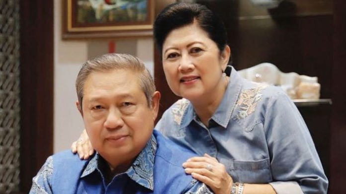 SBY dan Ani Yudhoyono.