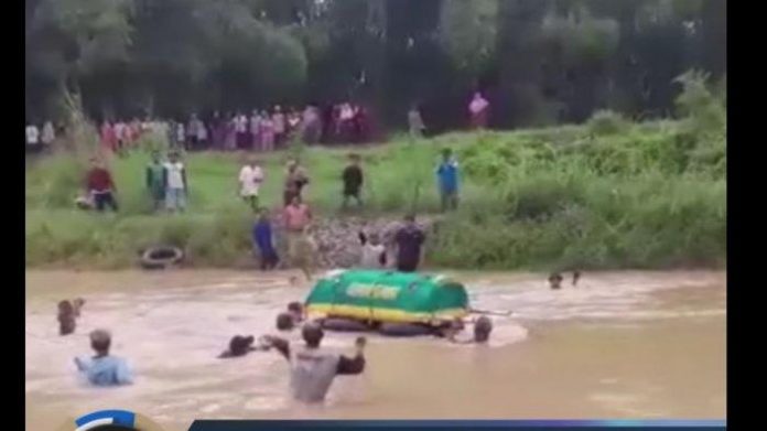 Viral Keranda Mayat Dihanyutkan.