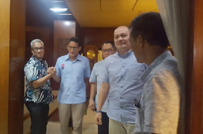 Sandi Sambangi Rumah Boy Sadikin.