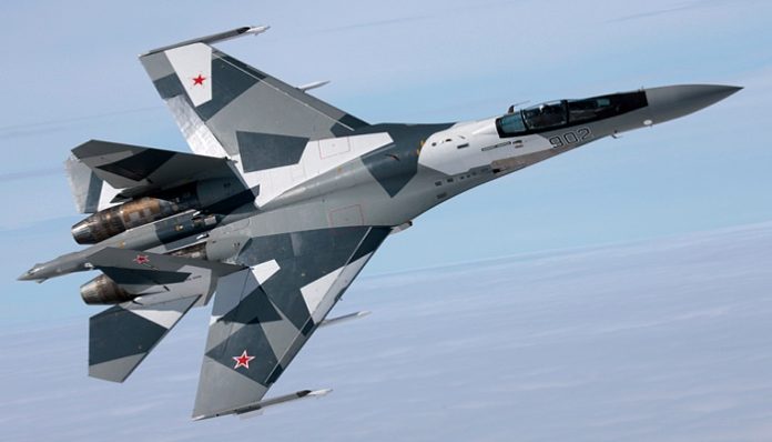 Pesawat jet tempur Su-35 Rusia.