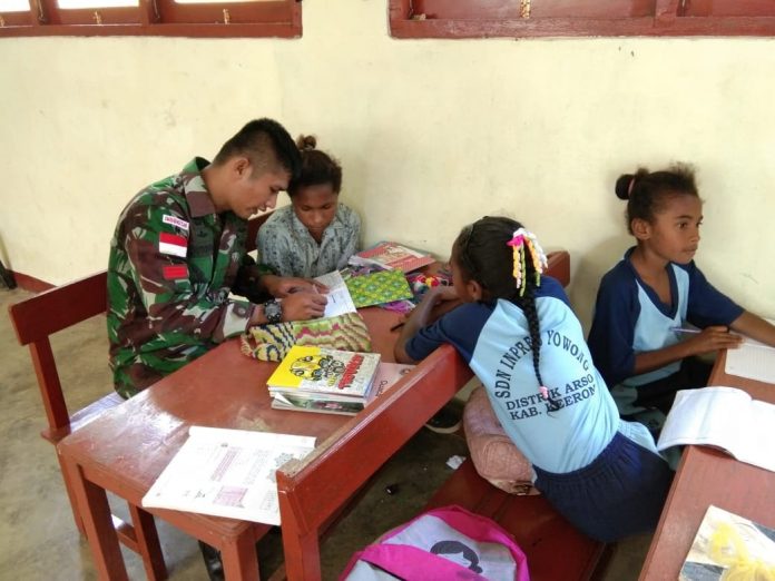 Minim Pengajar di Perbatasan RI-PNG, Kepsek Minta Bantuan Satgas Yonif PR/ 328.