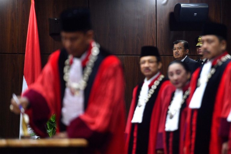 Wapres JK Hadiri Pelantikan Wakil Ketua MK Aswanto