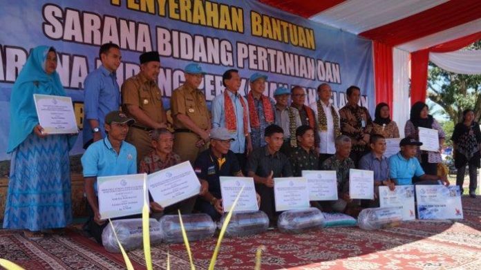 Kementan Salurkan Bantuan untuk Petani Sarolangun, Jambi.