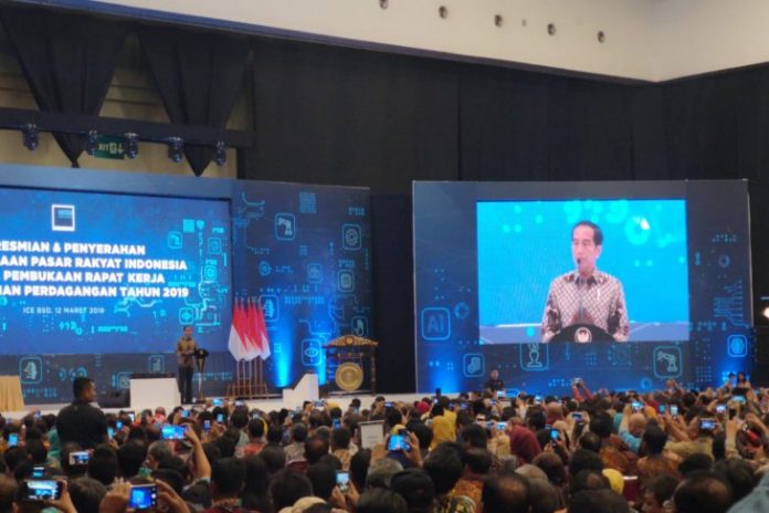 Presiden Jokowi Minta Kemendag Bangun Pasar Rakyat Berbasis Online.