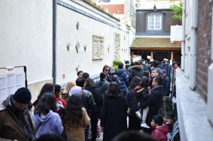 Pelaksanaan pemungutan suara di Paris berlangsung aman dan lancar.