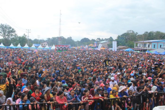 Dihadiri 2.361 Wisman, Bupati Sambas Bangga kepada Kemenpar.