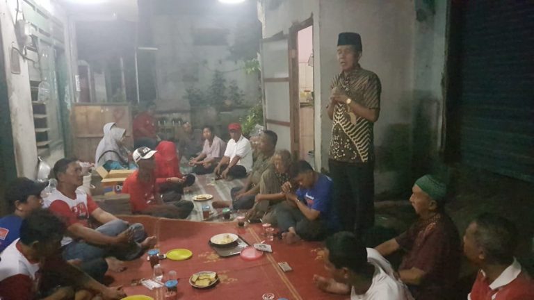 Yuhastihar Sapa Warga Kalimas Baru Surabaya